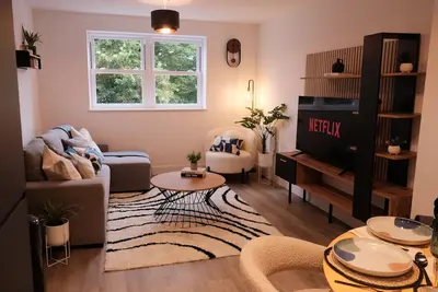 Image de Stylish, Luxury Southampton Apt - Sleeps 4.