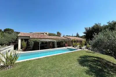 Image de Maison cosy avec piscine à Gordes - Manetin - 4 personnes
