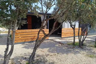 Image de Mobil Home Roko proche plage avec piscine partagée