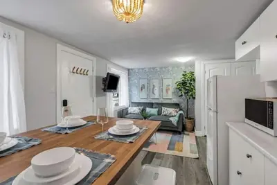 Image de Downtown Vista: 5mins to Water Pet Free Prking