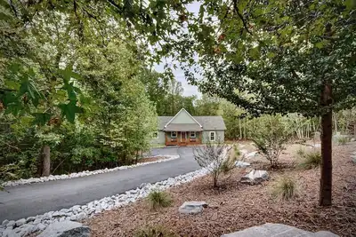 Image de Lake Hartwell Cottage w/ Fire Pit: Near Clemson!