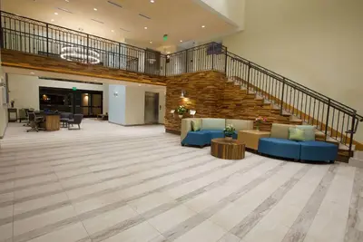 Image de 2 Twin Queen Rooms, The Cove Hotel, Heated Pool, Ready for Family Stay