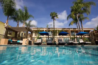 Image de Near Breathtaking Junipero Beach | 2 Relaxing Room Ready For Family Stay