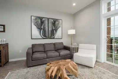 Image de 4th and 31- 2-bedroom condo in the heart of downtown Tuscaloosa