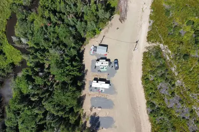 Image de Relaxation, Privacy, Hot Tub, Pet Friendly- Kouchibouguac