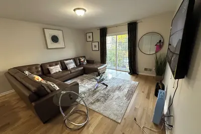 Image de Spacious 3-bedroom apartment with WiFi, Ac in amazing Newark
