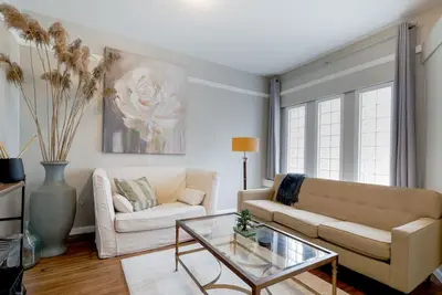 Image de Highland Sq Hideaway Apt with 2 queen beds in great location