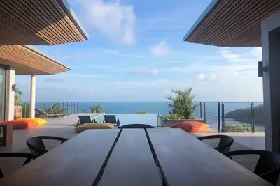 Image de Superbe Vue Mer  - Villa De Luxe - Piscine A Debordement