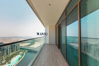 Image de MyDuomo: 3br high floor apt with lake & community views in Palace Residences