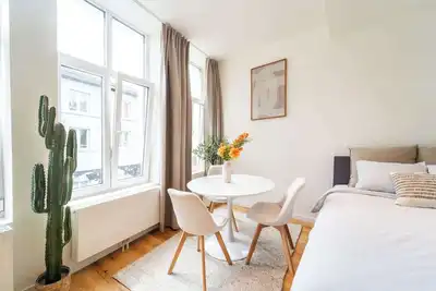 Image de Stylish Studio for 2 Steps from Grote Markt