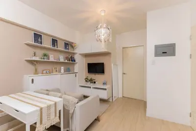 Image de 2br Condo + Balcony & WiFi @ Infina Towers near Lrt
