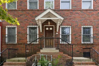 Image de Bright airy new 1-bedroom with on charming Capitol Hill Washington, Dc