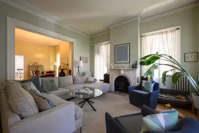 Image de Charming 3-bedroom house with amenities in Montclair