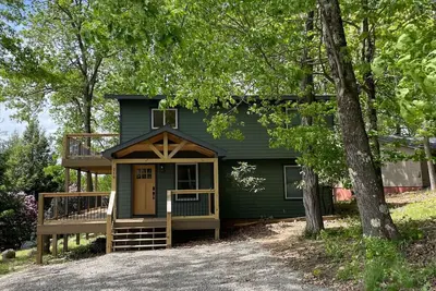 Image de The Refuge-lake views at Alpine Lake