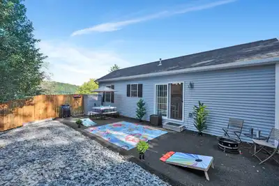 Image de Hilltop Hideaway - Charming 1-bedroom home w\/ pull-out in Honesdale, Pa