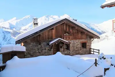 Image de Chalet avec Vue, 6 à 8 pers. , à moins de 10 minutes des pistes des 3 Vallées.