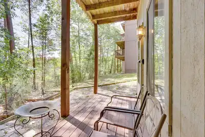 Image de Basye Getaway w/ Pool Access, 2 Mi to Bryce Resort