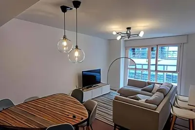 Image de Charming 2-bedroom apartment with Ac, WiFi in best part of the city