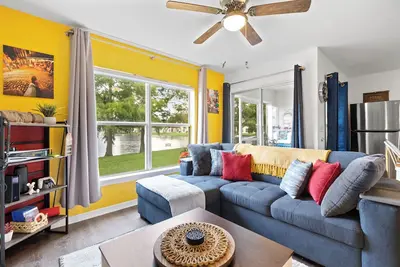 Image de Grande 4-bedroom townhome in central Kissimmee close to all the parks!