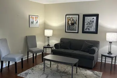 Image de Elegant 3 Bedroom fully Furnished Executive Townhouse