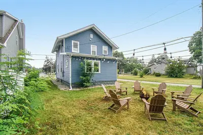 Image de 3bd Serene Home - Backyard - 7 Mins Notre Dame