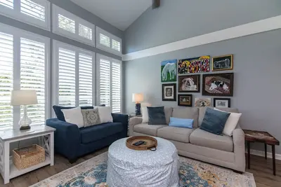 Image de 478 Egrets Pointe-Beautiful Townhome on Lagoon; Pool/Amenity Access Included