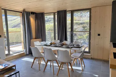 Image de Aux pieds pistes! T2 moderne tout équipé + vue
