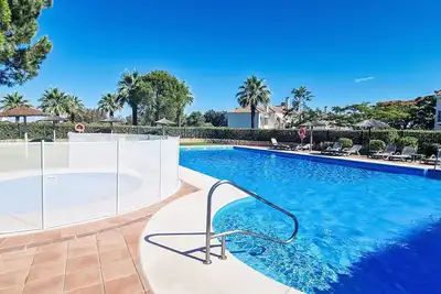 Image de Belle maison de vacances avec climatisation, piscine, Wifi, Tv, terrasse et parking