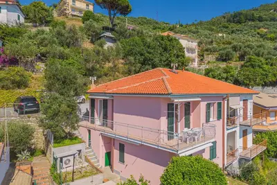 Image de Agréable appartement pour 4 personnes avec Wifi, Tv, balcon et parking