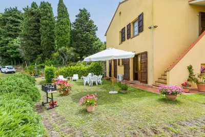 Appartement avec piscine, Wifi, climatisation, Tv, patio, animaux admis, vue panoramique, parking