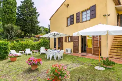 Appartement avec Wifi, piscine, climatisation, Tv, patio, animaux admis, vue panoramique, parking