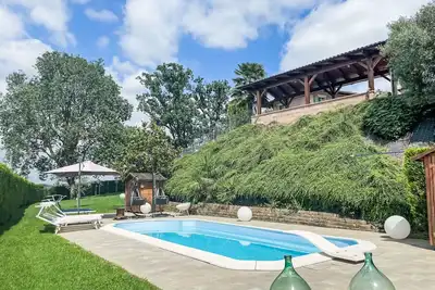 Image de Bel appartement avec Wifi, climatisation, piscine, terrasse, animaux admis, vue panoramique, parking