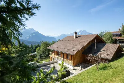Image de Merveilleuse maison de vacances privée pour 8 personnes avec Wifi, Tv, terrasse et parking