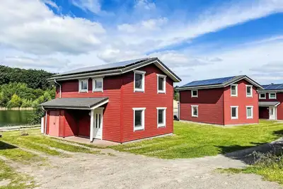 Image de Appartement dans une maison de vacances avec piscine, Wifi, Tv, terrasse, animaux admis, parking