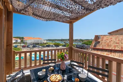 Image de Bel appartement pour 6 personnes avec climatisation, Wifi, Tv et balcon