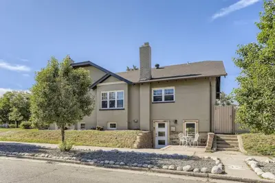 Image de Pet Friendly I Remodeled I Near RiNo | Sleeps 7