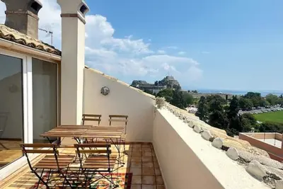 Image de Elegant 3-Story w/ veranda penthouse in the heart of Corfu's enchanting Old Town