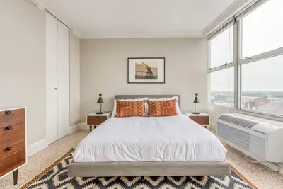 Image de Lovely 800 Tower 1br w/ gym! 05