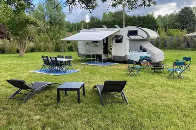 Image de Camping car au Charme de la ForĂŞt