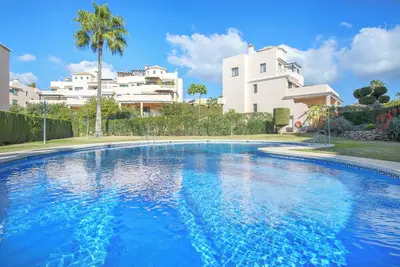 Image de 2 Roms Leilighet I El Manantial, Elviria