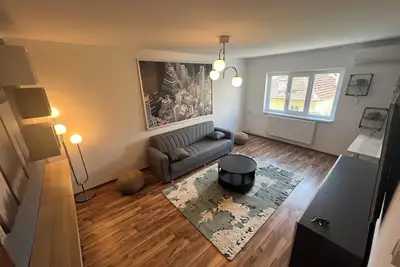 Image de Charming 2-bedroom apartment with Ac, WiFi in adorable Călimănești