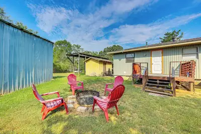 Image de Rural Escape Near Lake Ouachita w\/ Gas Grill!