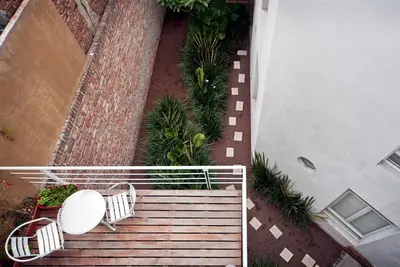 Image de Amazing apartment, spectacular location. At a quiet safe alley.