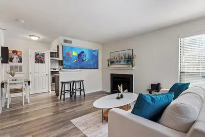 Image de Cozy 1-bedroom apartment with WiFi, gym & Tons of amenities! Here in Chapel Hill