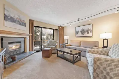 Image de Christmas in Vail at the Wren 12/21-28! 1 Bd/2ba - Walk to Vail Village + more