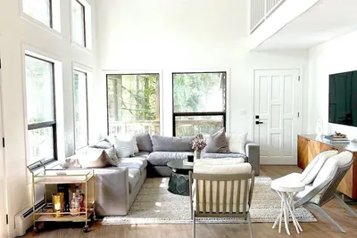Image de Shawnigan Lake Retreat