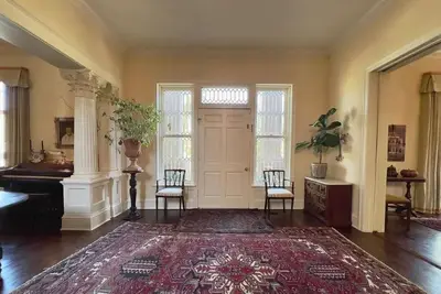 Image de Spacious 3-bedroom estate in charming Indianola with Ac, WiFi