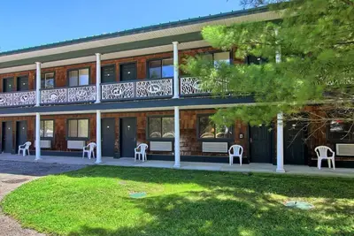 Image de Cozy studio in charming Bellaire with Ac, WiFi