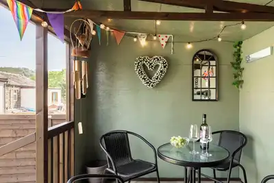 Image de Haworth Haven, Charming character cottage with Garden and summerhouse.