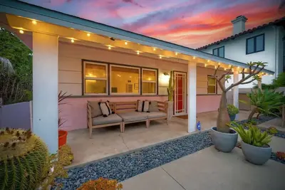 Image de Casa Rosada - a charming cottage by the sea. \n